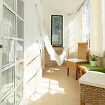 Lima Waikiki * Κοραλέχο